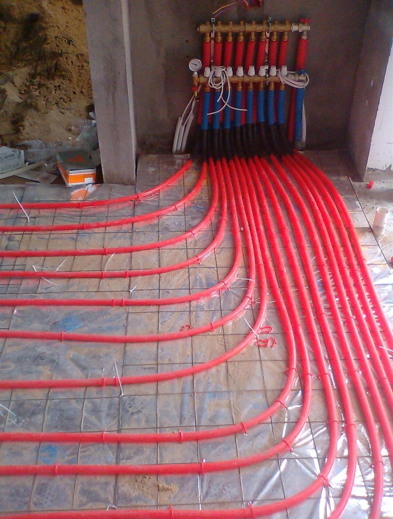 北方装水地暖用电好还是燃气的好,气暖省钱还是地暖省钱