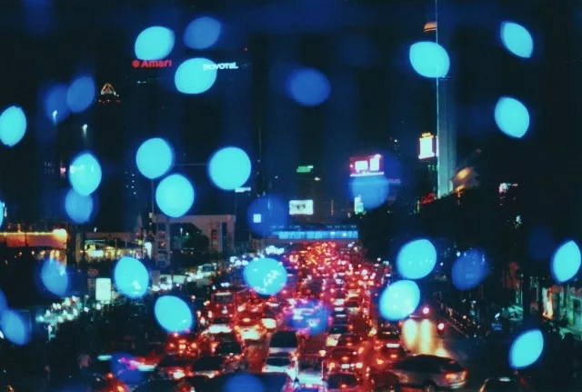 对不起，我要给共享汽车泼点凉水｜评论