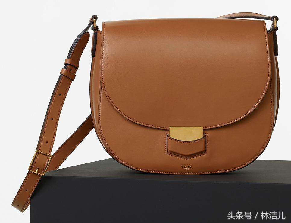 这个女人太强大了，她设计的所有包都成了爆款，连王菲都爱得不行