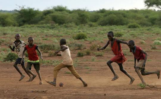 实拍:那些饱受摧残的非洲儿童,穷得让人无法想象!