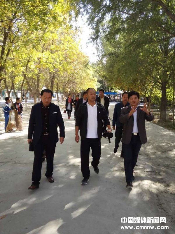 秋色中的*疆新**——故乡高泉（三）