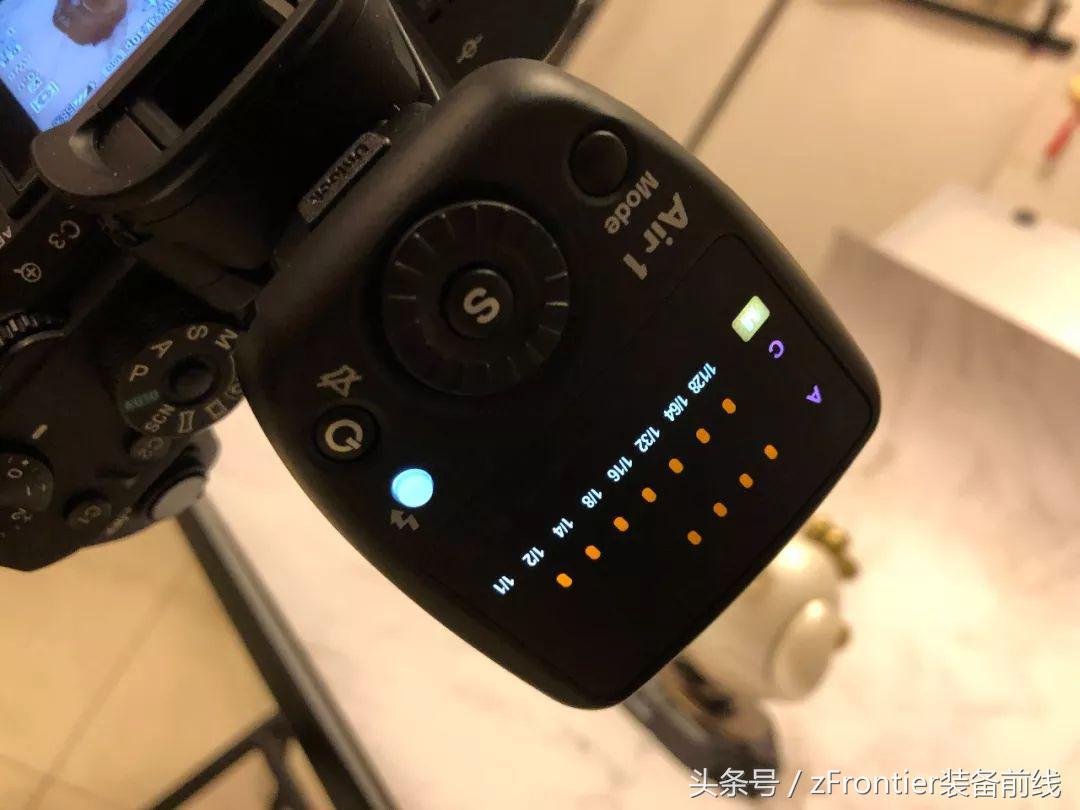 相机外置闪光灯的正确使用,相机外设闪光灯怎么使用