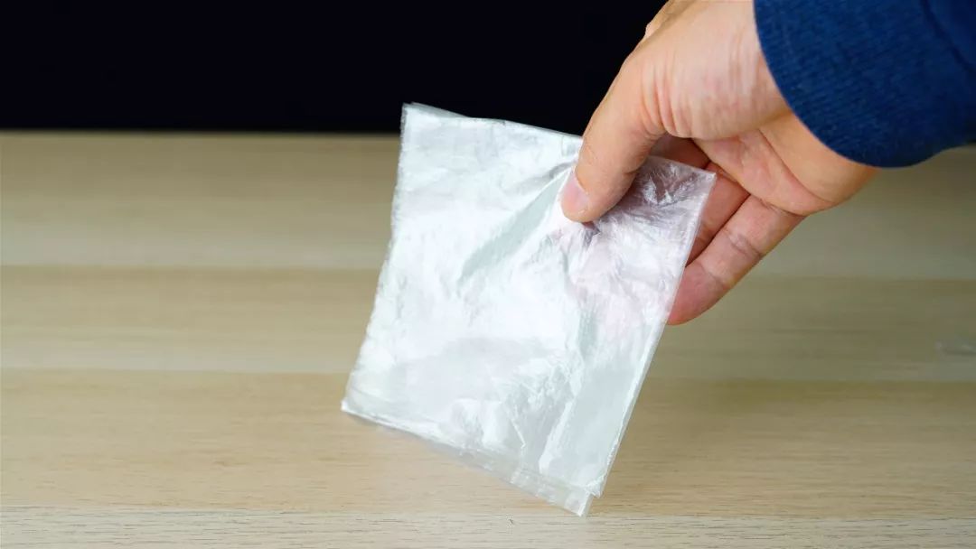 深海里那些神秘又梦幻的水母,深海里的蓝色水母