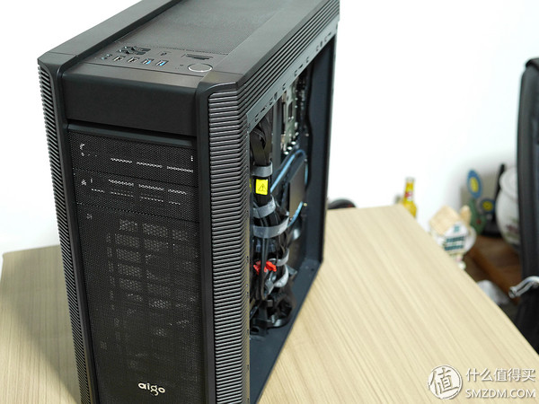 小升级爱国者发现机箱电源、Kingston金士顿HyperX240G硬盘、XFX讯景R9370装机实战