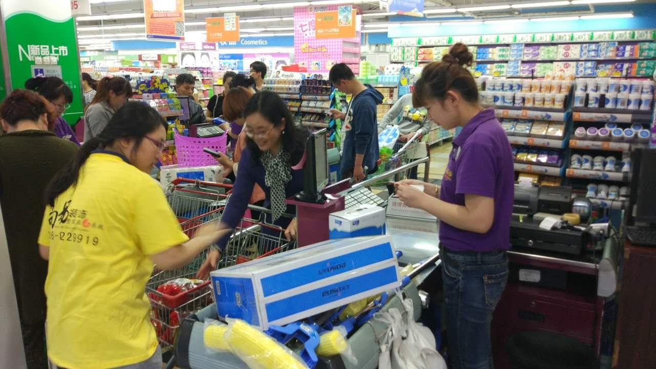 聚焦|奎文一超市购物不要钱，为哪般？