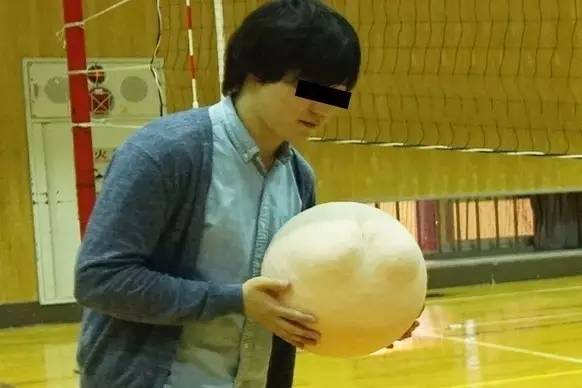 麻麻，请再打一次我完美柔润丰满的屁屁吧！