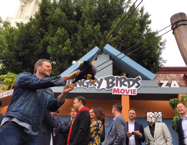 愤怒的小鸟电影胖红,愤怒的小鸟2016金蛋