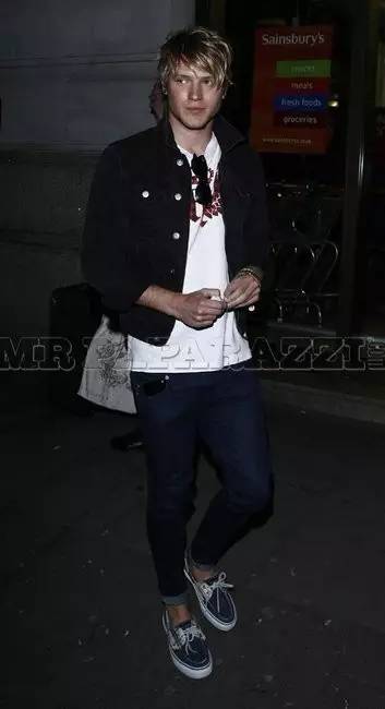 推荐几款比较好的休闲鞋,推荐几款好的舒服的休闲鞋