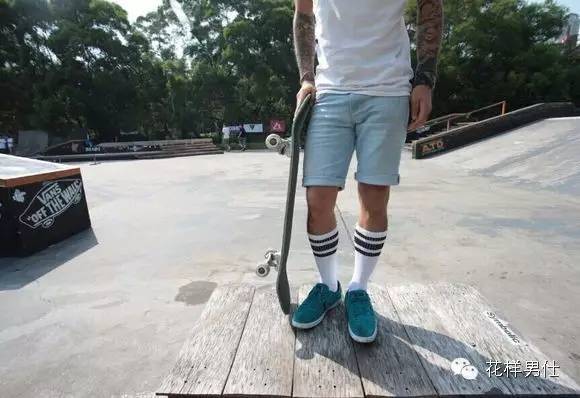 潮流就是在穿搭中感受自我,潮流运动的衣服穿搭