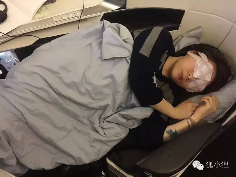 坐飞机100个小技巧,坐飞机旅行省钱技巧