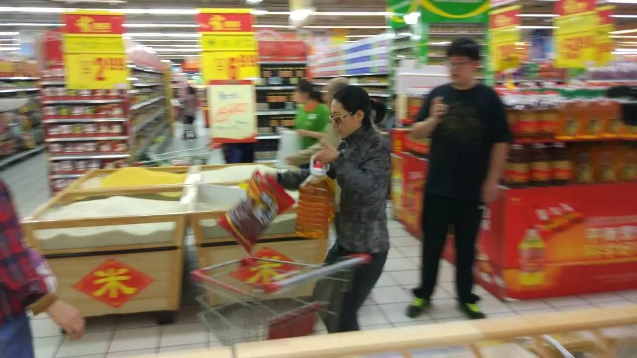 聚焦|奎文一超市购物不要钱，为哪般？