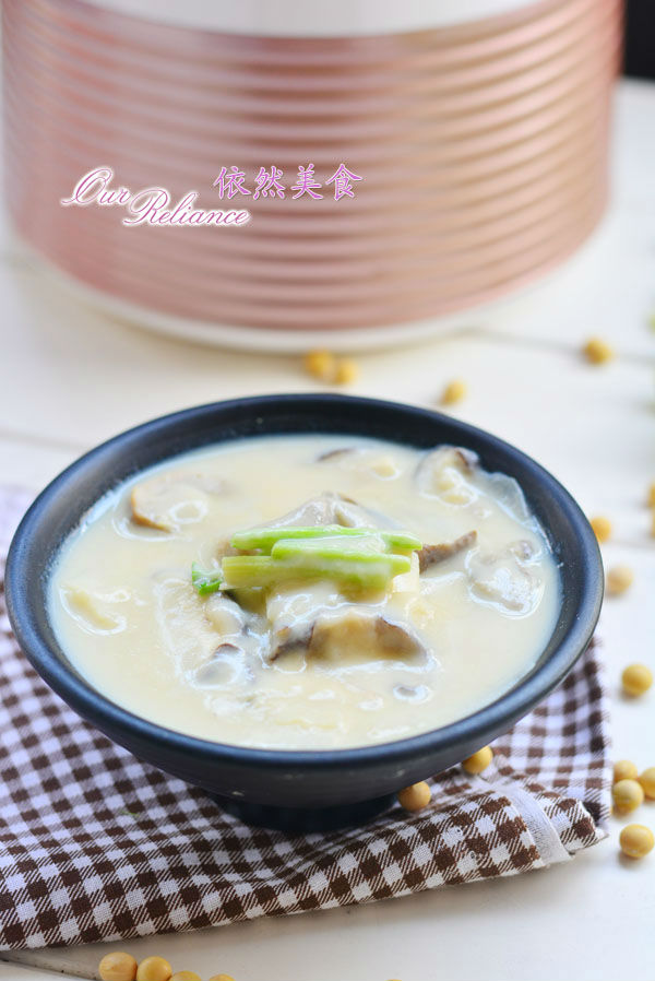 素菜和什么煲汤最好,清口解腻蔬菜汤