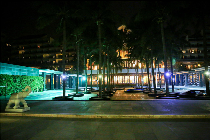 周末越南团进入东兴旅游,节假日去越南旅游怎么样