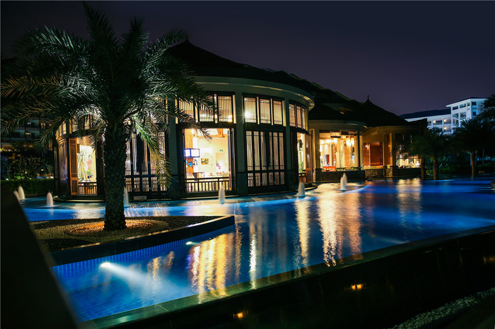 周末越南团进入东兴旅游,节假日去越南旅游怎么样