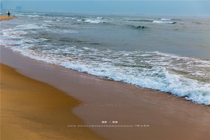 周末越南团进入东兴旅游,节假日去越南旅游怎么样