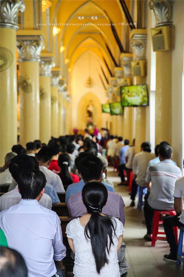 周末越南团进入东兴旅游,节假日去越南旅游怎么样