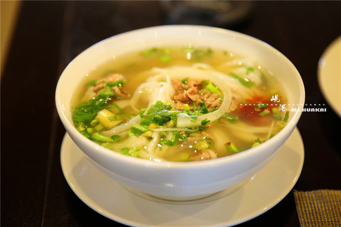 周末越南团进入东兴旅游,节假日去越南旅游怎么样