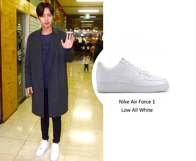 nike价值30万的鞋,nike一共赚了多少钱