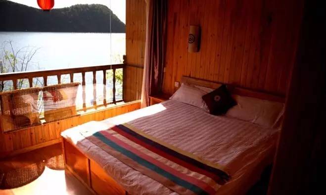 吐槽秀年前泸沽湖的一次销魂的邂逅，姑娘现在找到我要过一辈子！