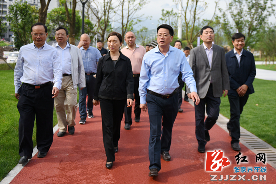 每天三分钟知晓天下事新闻早餐,新闻早餐每天三分钟知晓天下事