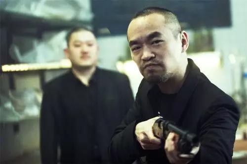 这个叫大哥的男人用17攻陷了*载下**榜，征服了国民老公