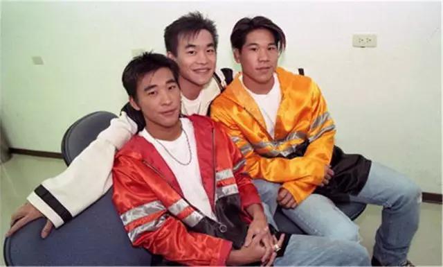 这个叫大哥的男人用17攻陷了*载下**榜，征服了国民老公