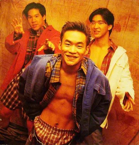 这个叫大哥的男人用17攻陷了*载下**榜，征服了国民老公