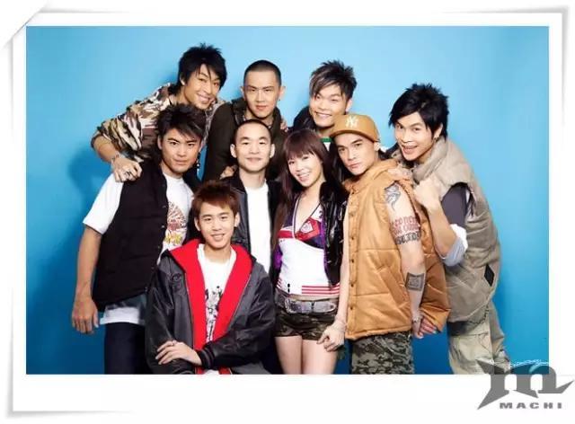 这个叫大哥的男人用17攻陷了*载下**榜，征服了国民老公