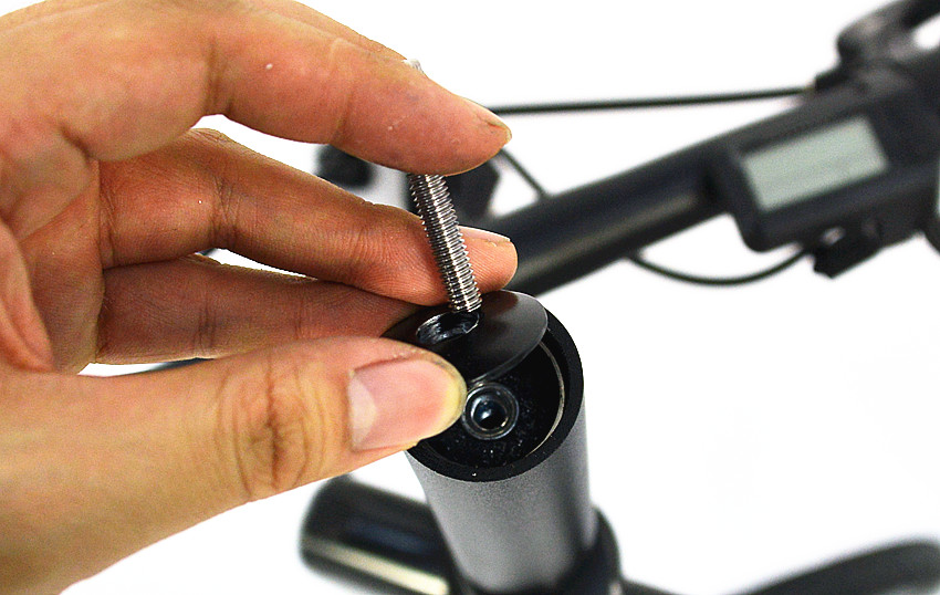 雅迪电动自行车怎么骑新手教程,菜鸟新手自行车骑行推荐