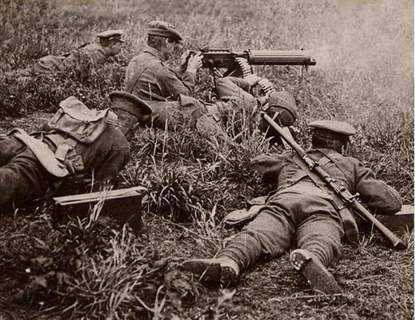 重型马克沁重机枪,一战缴获mg08马克沁重机枪老照片