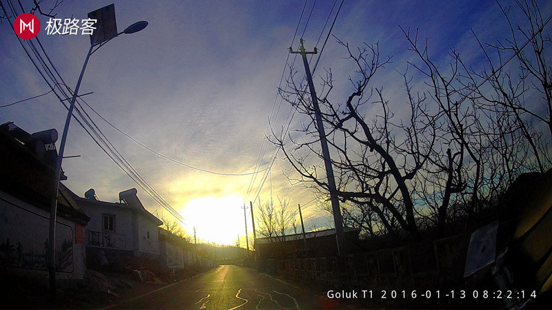 安全，畅玩兼得？极路客T1智能行车记录仪完美体验