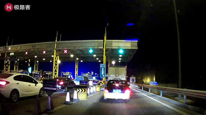 安全，畅玩兼得？极路客T1智能行车记录仪完美体验