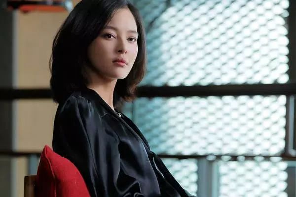 《恋爱先生》中的斜杠青年、撩妹达人、刺猬女孩……这些时髦热词用英语怎么说