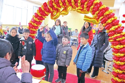买年货、达人秀、踢毽子……郑州小学期末测试玩出新花样！