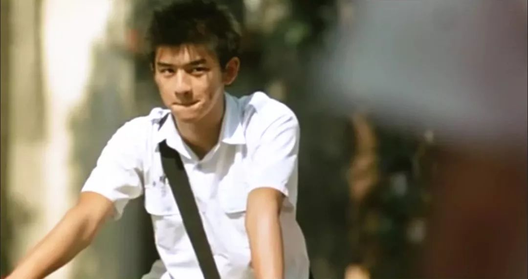 《恋爱先生》中的斜杠青年、撩妹达人、刺猬女孩……这些时髦热词用英语怎么说