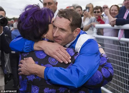 最佳骑师布文被停赛!“云丝仙子”练马师华礼纳电话被打爆