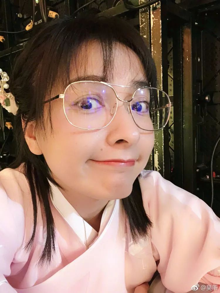 吴昕推荐的保湿水乳,吴昕变美过程