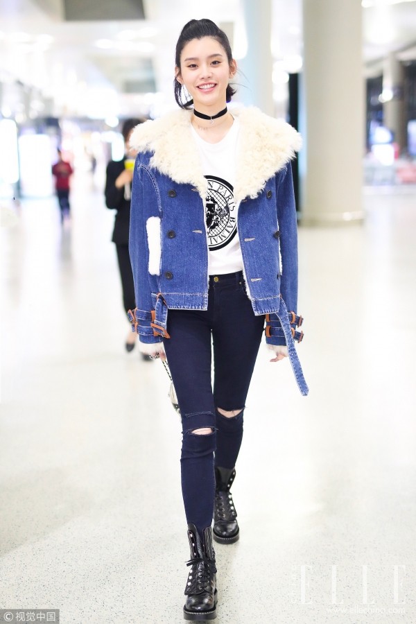 马丁靴牛仔裤配卫衣女,关晓彤马丁靴同款