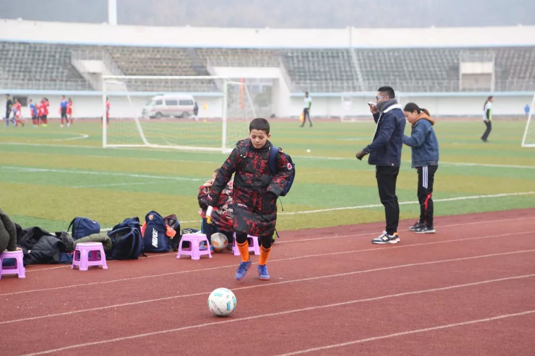 足球嫘祖乘风杯,嫘祖乘风杯