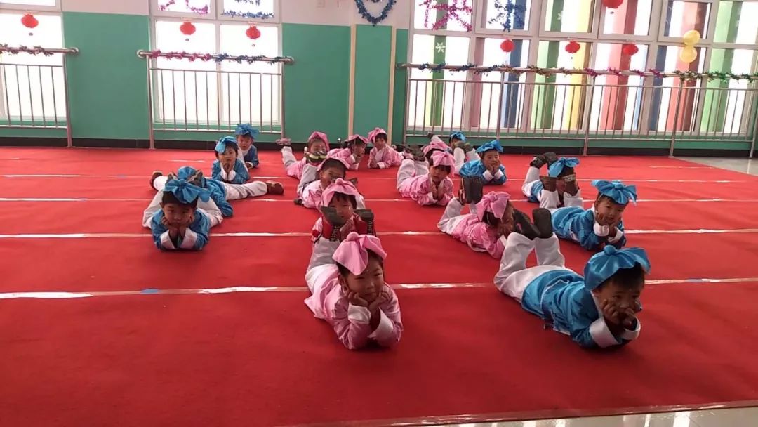 凤凰艺术双语幼儿园亲子跳舞,曲周县凤凰艺术幼儿园报名方式