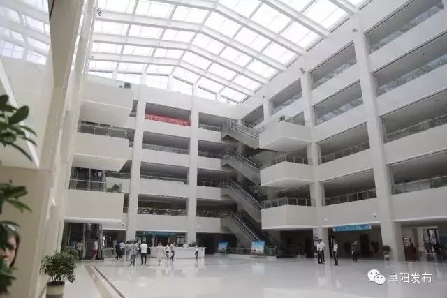 阔别一年的小清河焕然一新,时隔一年大变样