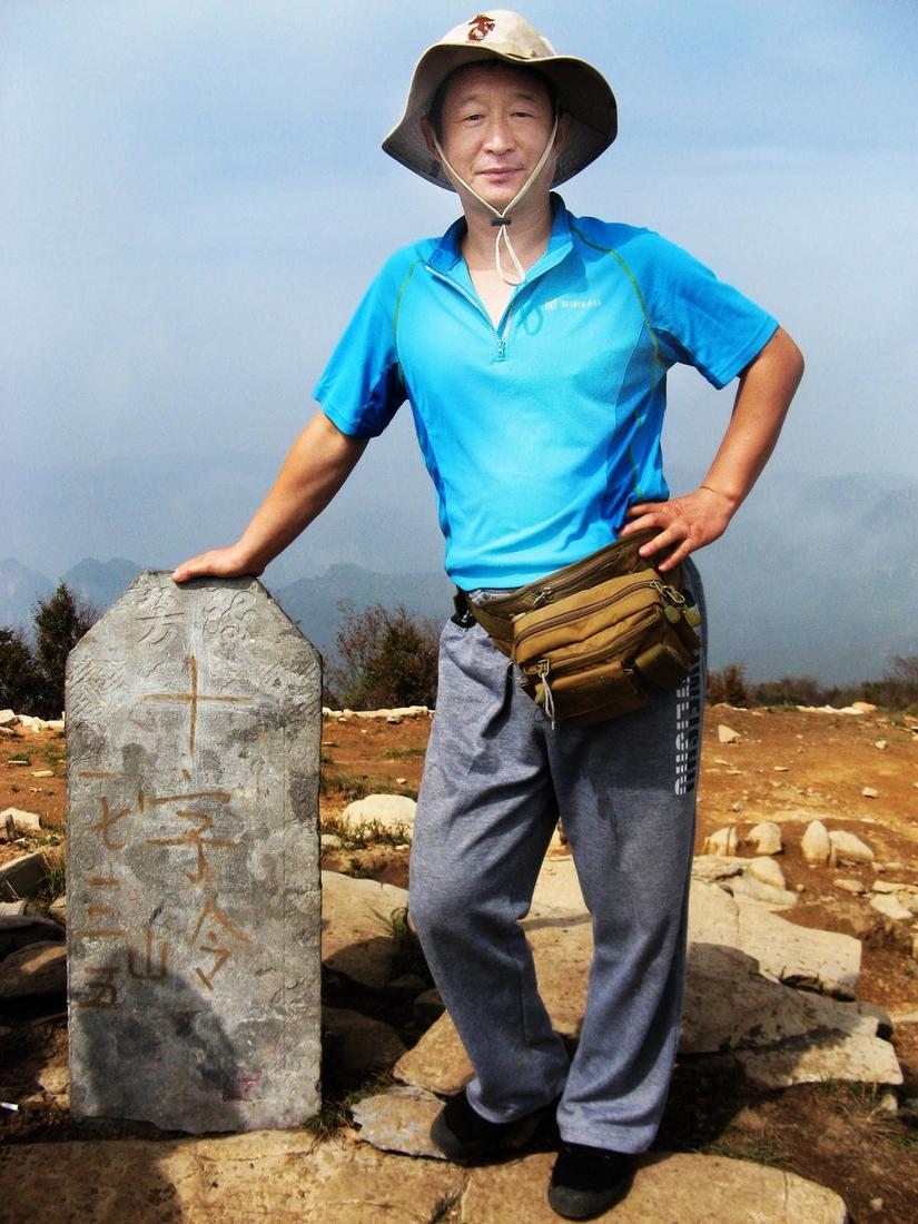 十字岭鸡冠梯环线,南太行鸡冠梯最险处