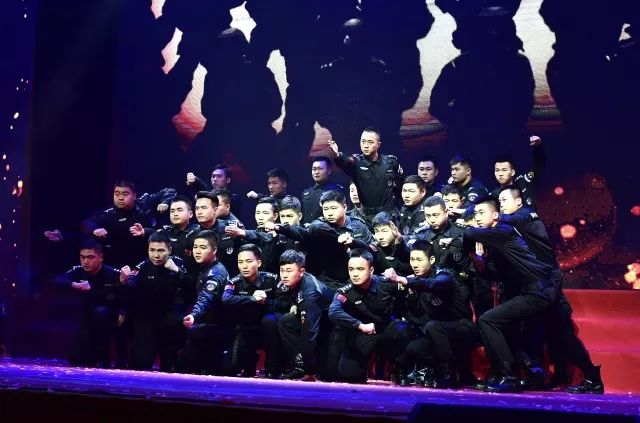 慰问演出感动,慰问演出现场震撼