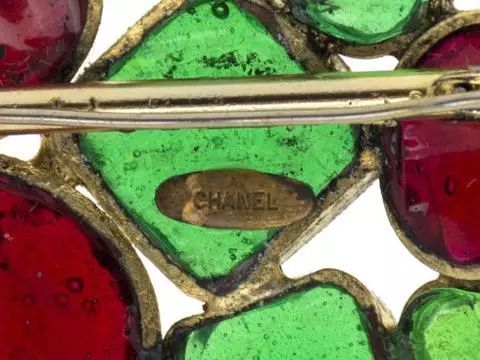 chanel饰品真假对比,chanel饰品包装盒真假鉴别