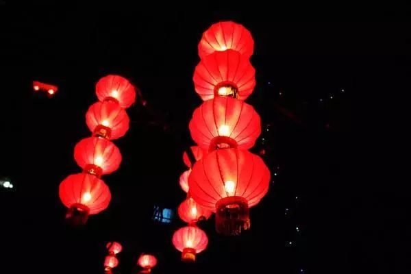 狗年春节是怎么回事,狗年春节是哪年