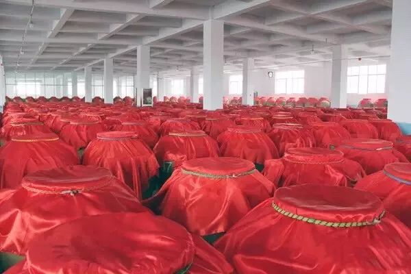 年终福利来啦！分享集赞得年货！