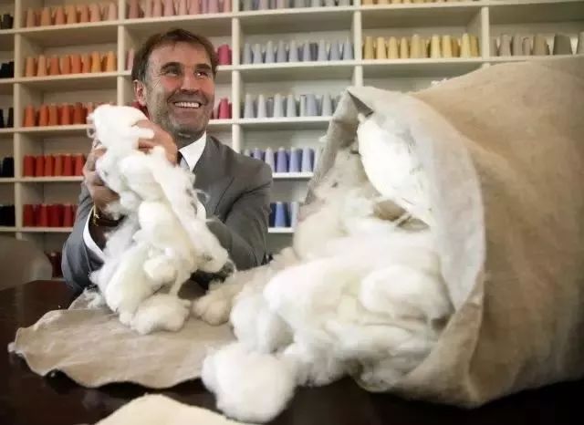 章子怡奢侈品价格,章子怡同款羽毛西服