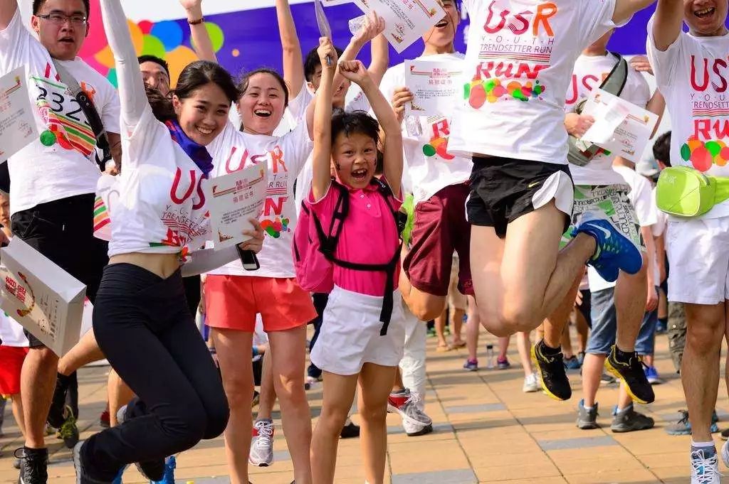 带着孩子去体育公园,带孩子参加体育运动