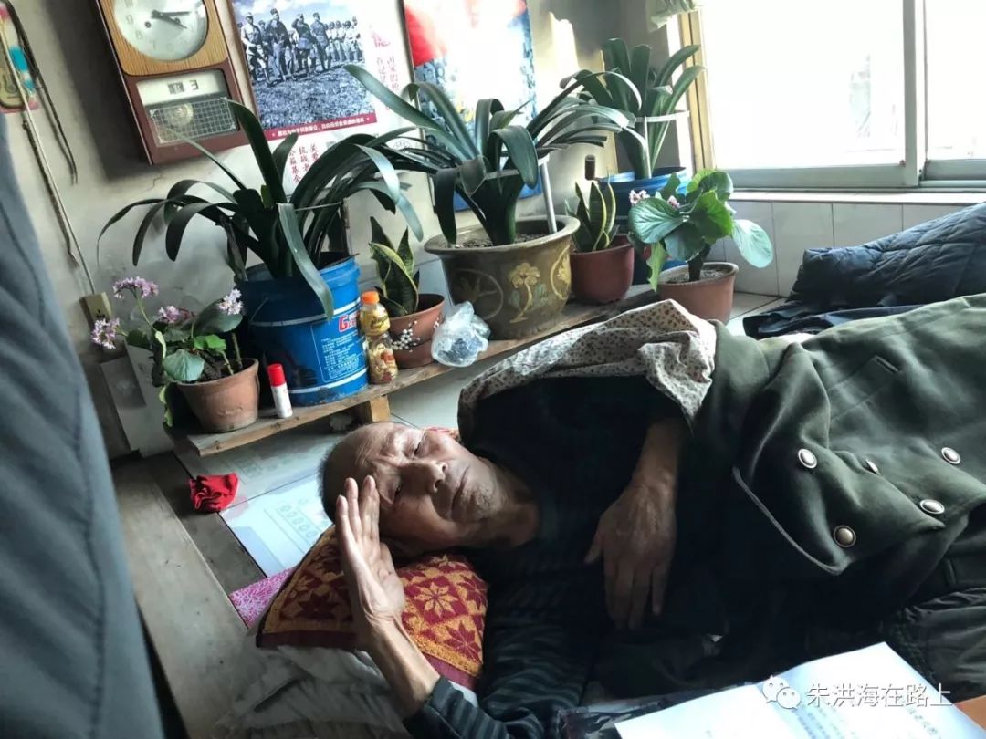 “发财中国年”，辽宁20位百岁抗战老兵向全国关爱老兵志愿者拜年