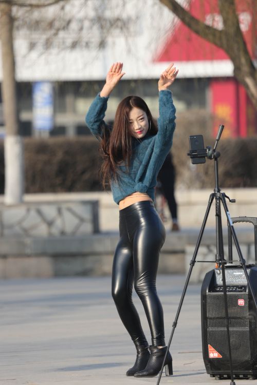 网络直播乱象危害未成年人,网络直播乱象有什么危害